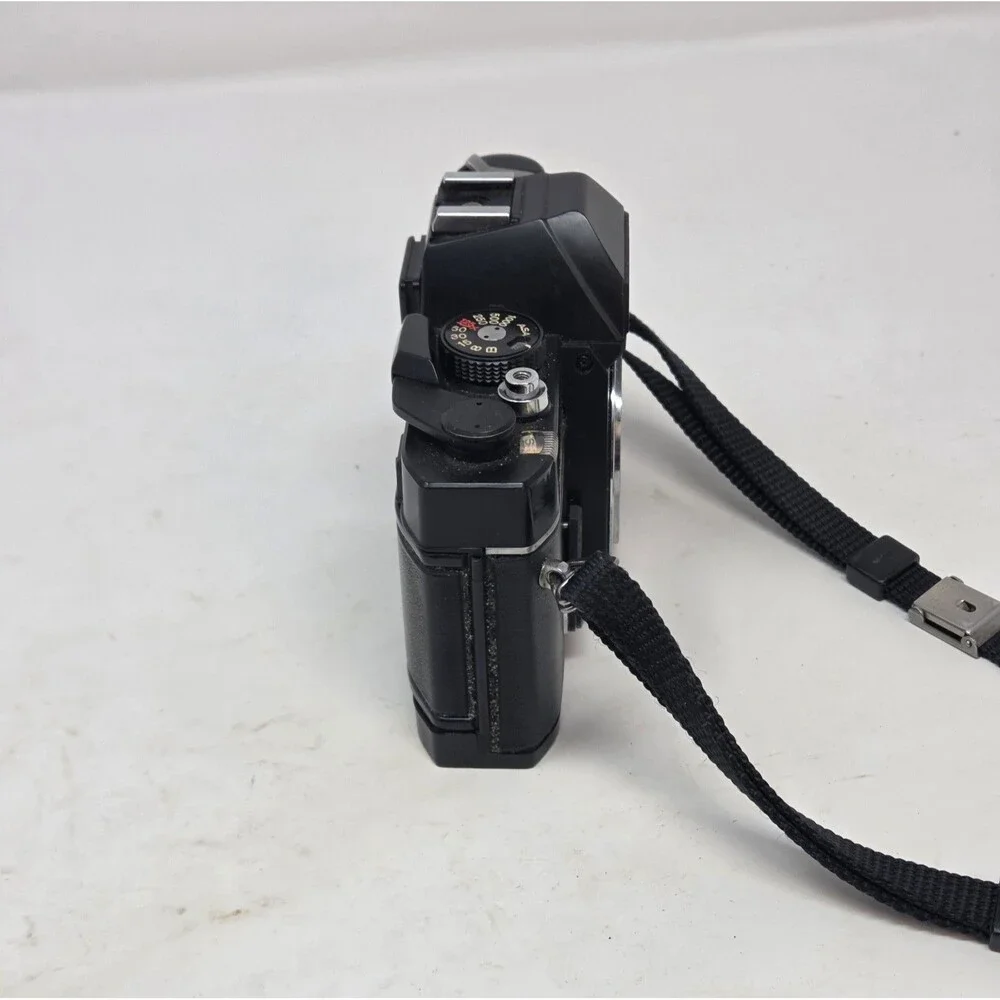 Konica Autoreflex TC 35mm SLR Film Camera Body + Ever-Ready Case Set Works Japan